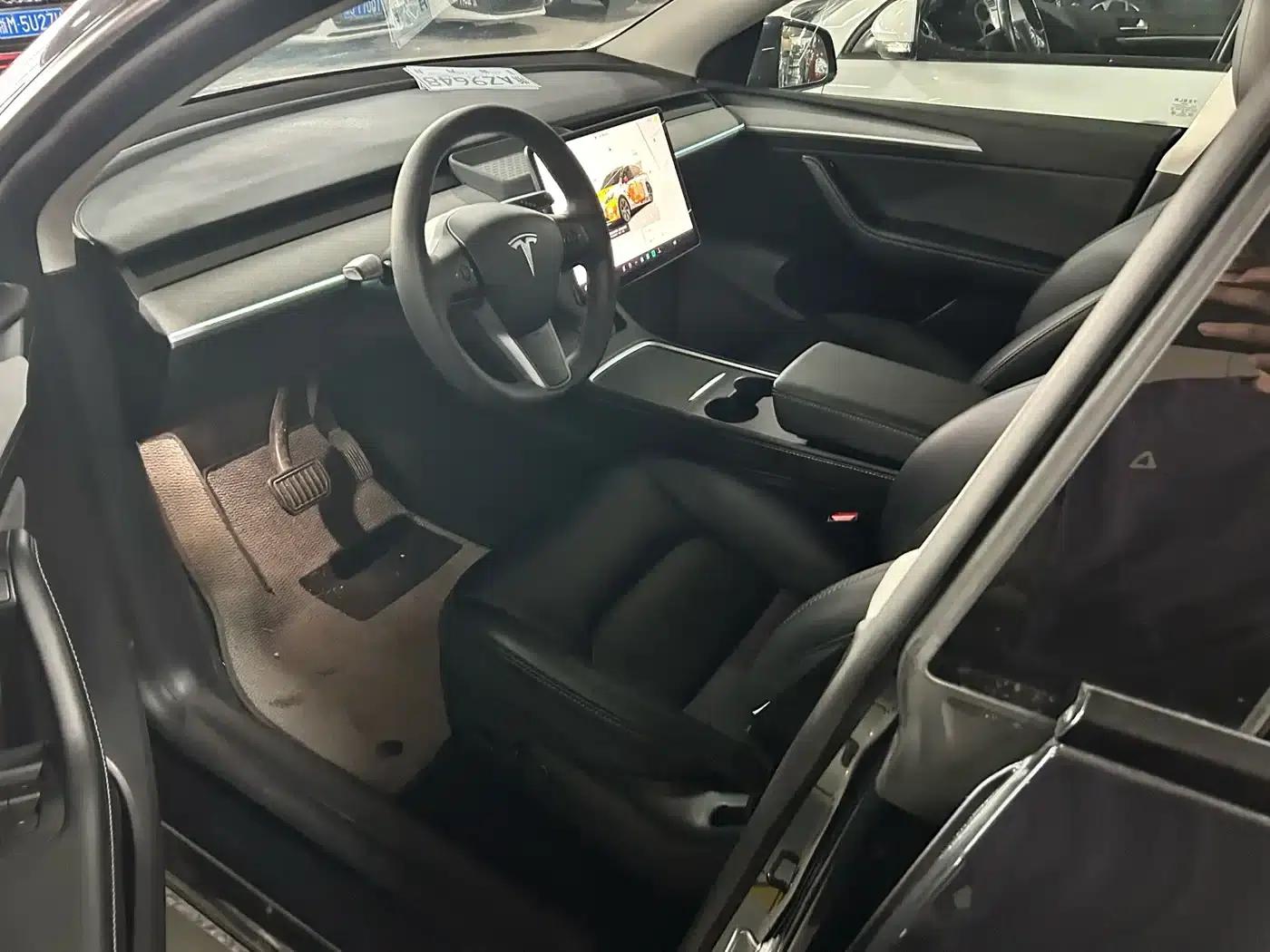 Model Y 2024 Rear-Wheel Drive — миниатюра 6