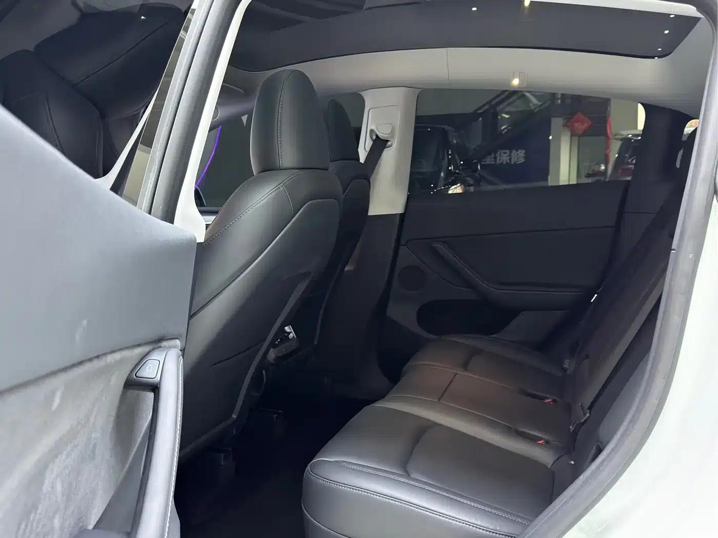 Model Y 2024 Rear-Wheel Drive — миниатюра 11