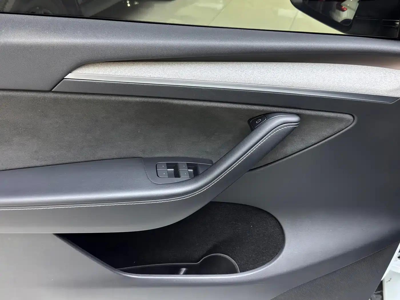 Model Y 2024 Rear-Wheel Drive — миниатюра 13