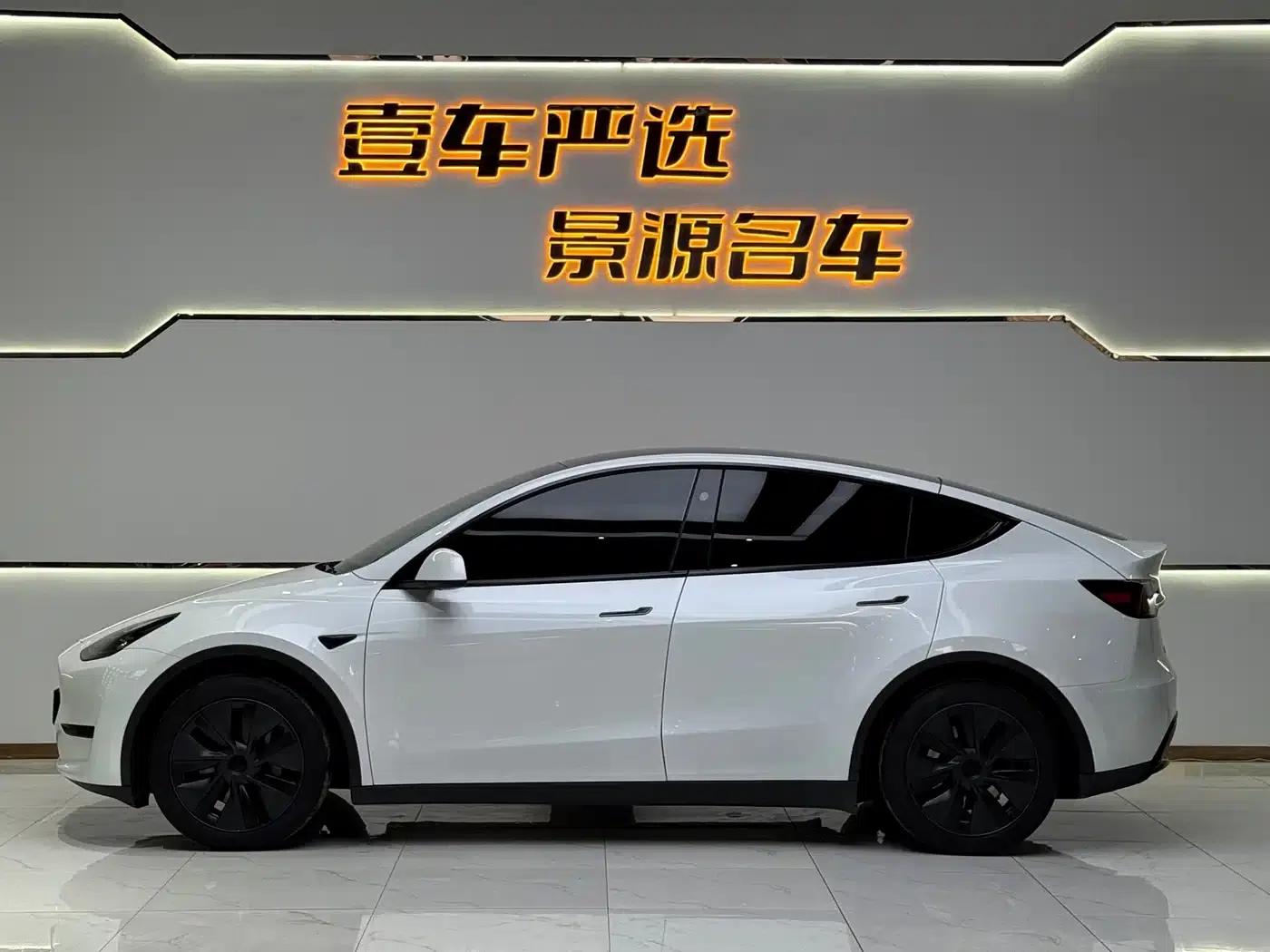 Model Y 2024 Rear-Wheel Drive — миниатюра 3