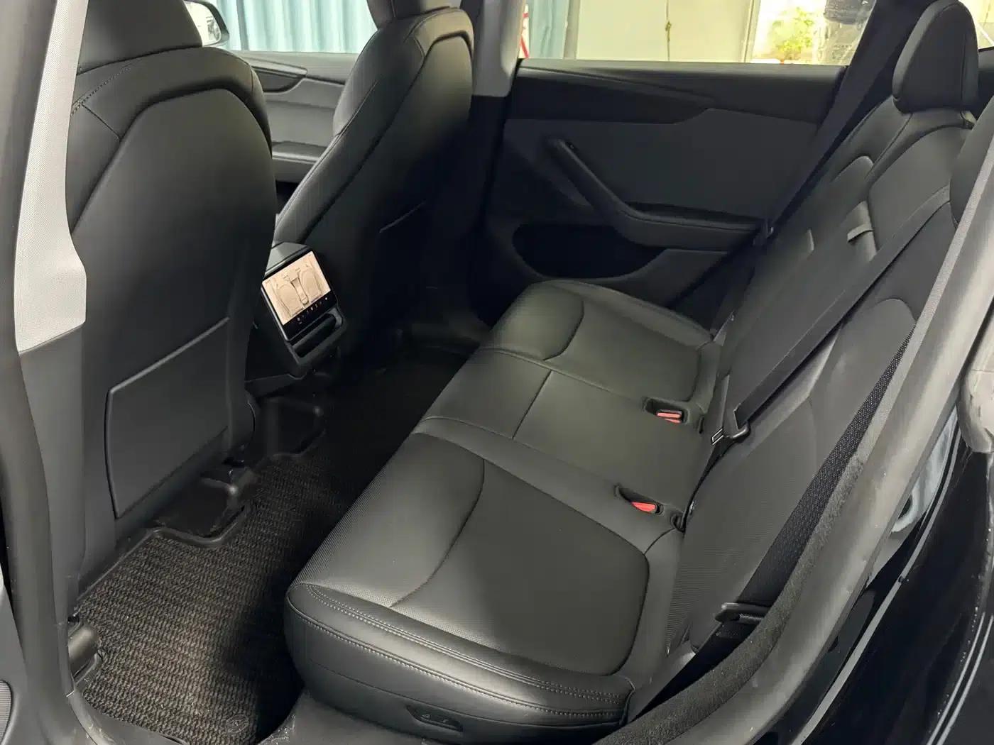 Model Y 2025 Rear-Wheel Drive — миниатюра 6