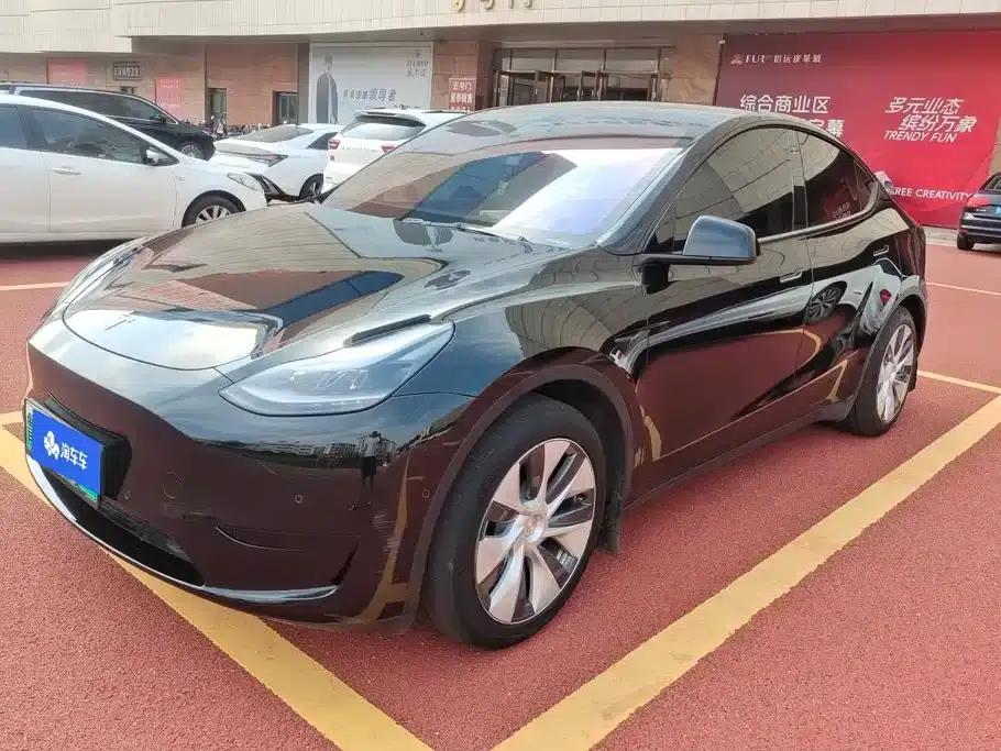 Model Y 2022 Rear-Wheel Drive — миниатюра 1