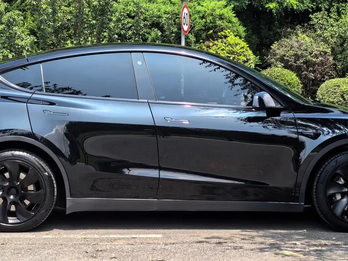 Model Y 2022 Long Range All-Wheel Drive — миниатюра 4