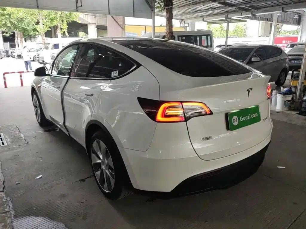 Model Y 2021 Standard Range Rear-Wheel Drive — миниатюра 5