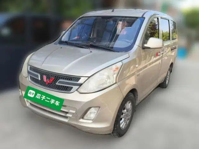 Wuling Rongguang V 2016 1.5L Standard Version