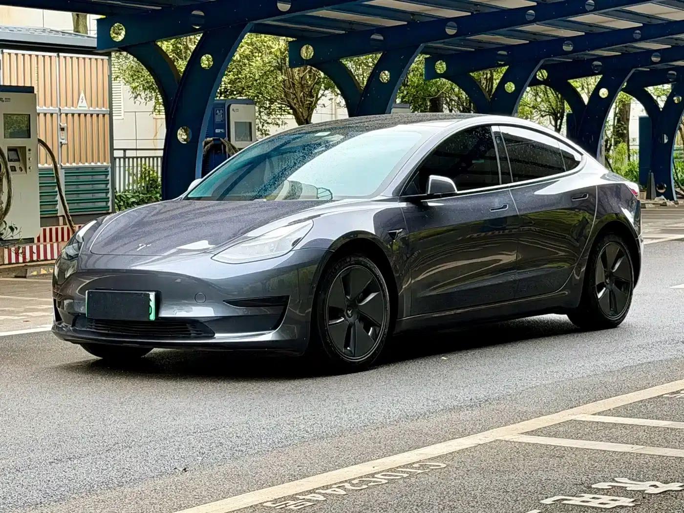 Model 3 2021 Facelift Standard Range Rear-Wheel Drive Upgrade Version 3D1 — миниатюра 1