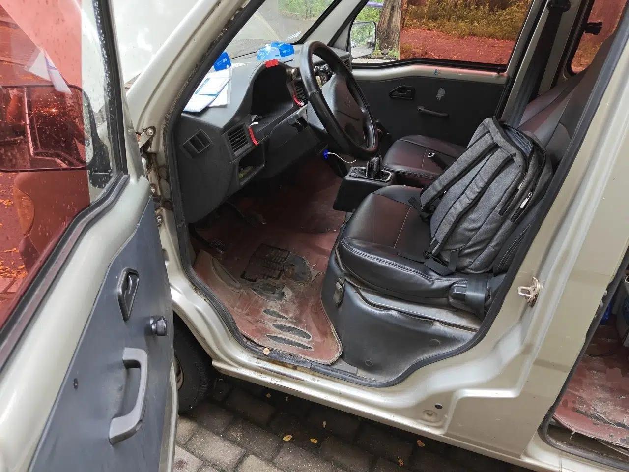 Wuling Zhiguang 2013 1.0L Practical Version — миниатюра 16