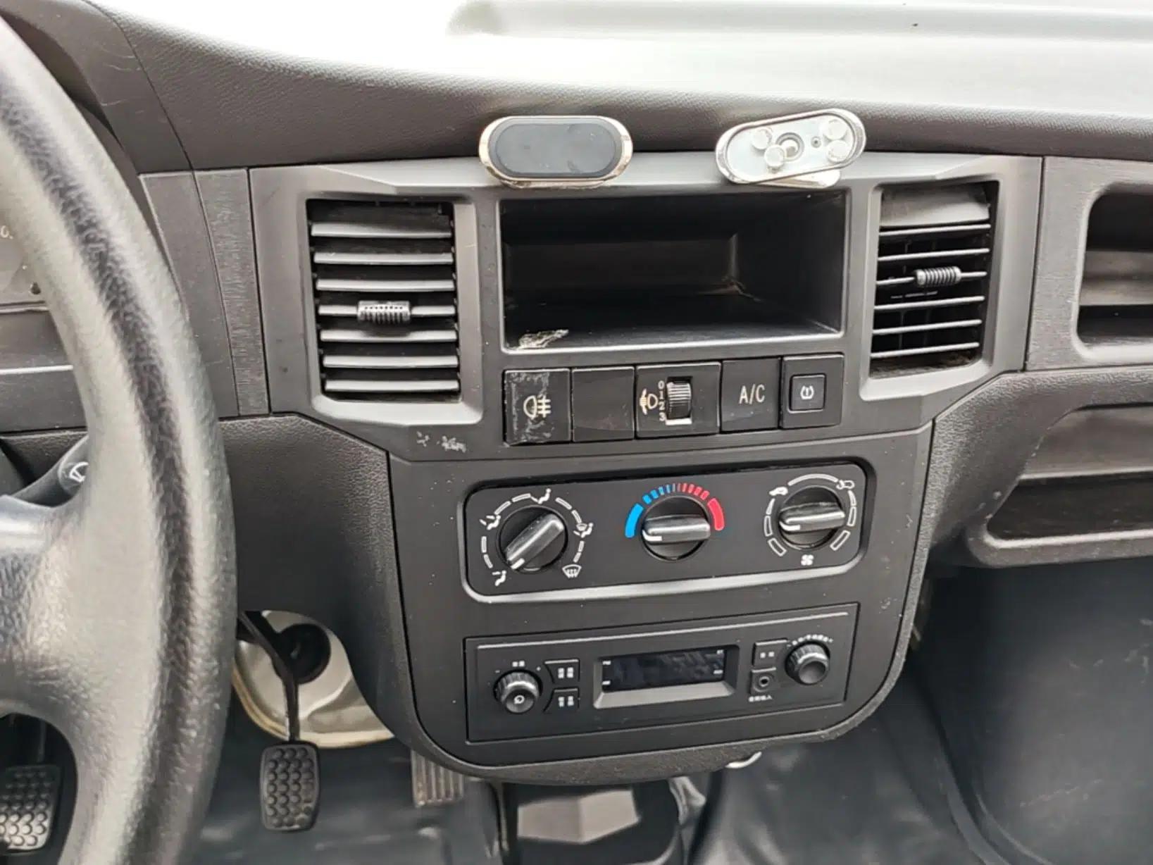 Wuling Zhiguang 2023 1.5L Practical Version 5/7 Seats — миниатюра 15