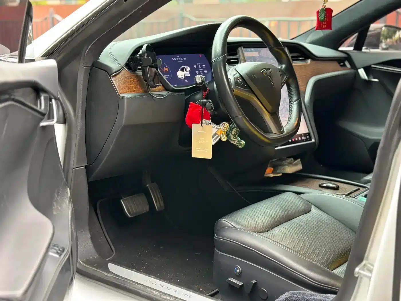 Model S 2019 Long Range — миниатюра 4