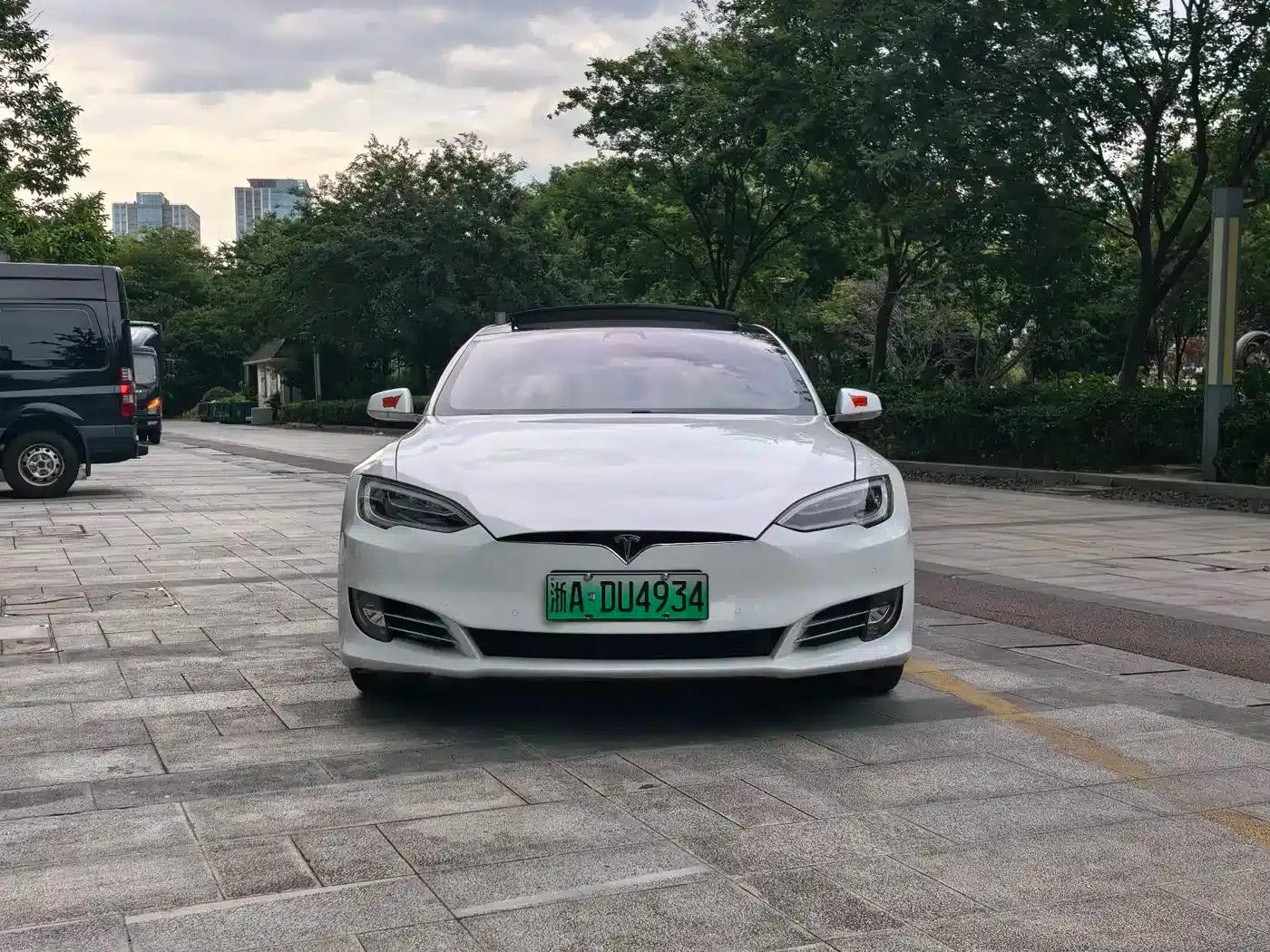 2017 Model S 75D Standard Range — миниатюра 2