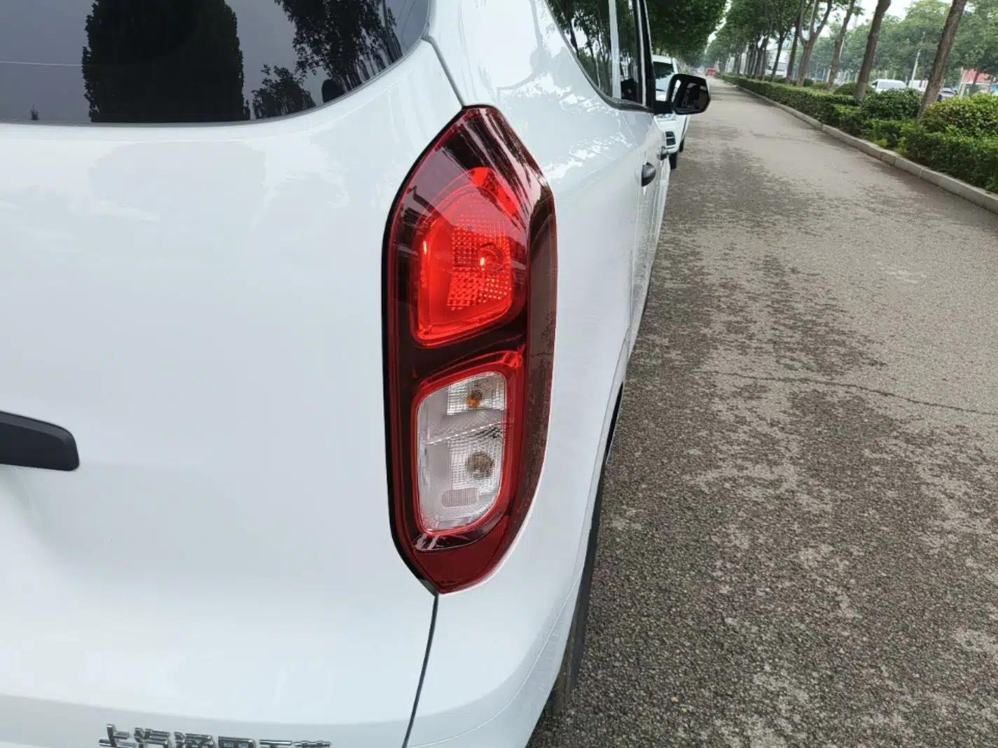 Wuling Hongguang New Energy 2024 All-Electric Model 300KM Standard Version — миниатюра 9