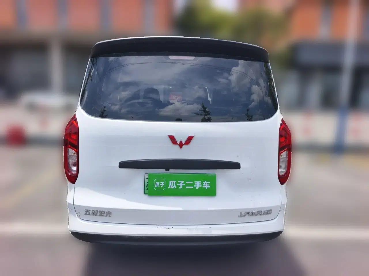 Wuling Hongguang New Energy 2025 Extended-Range Hybrid 50 km Standard Version — миниатюра 5