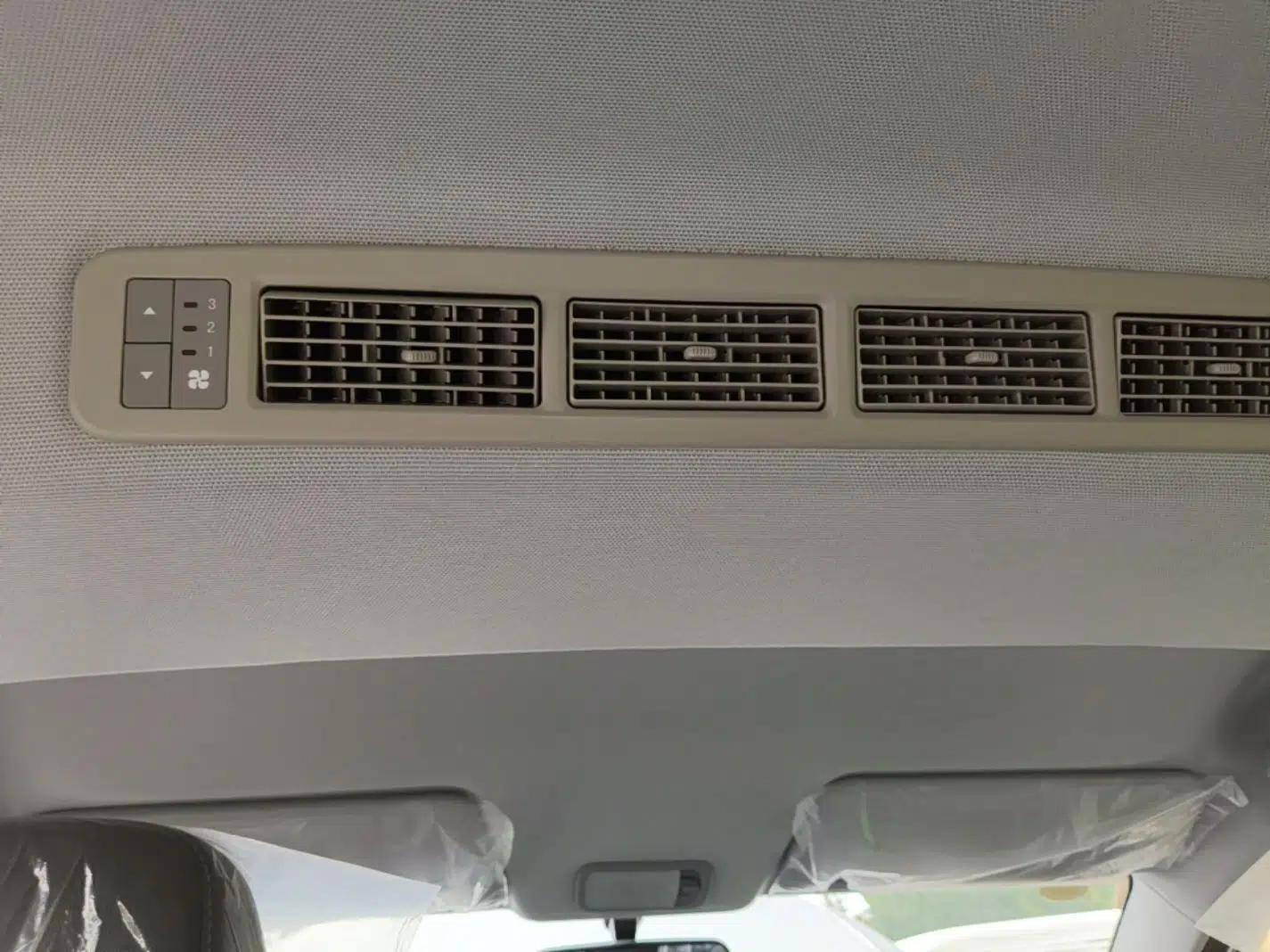 Wuling Hongguang New Energy 2024 All-Electric Model 300KM Standard Version — миниатюра 21