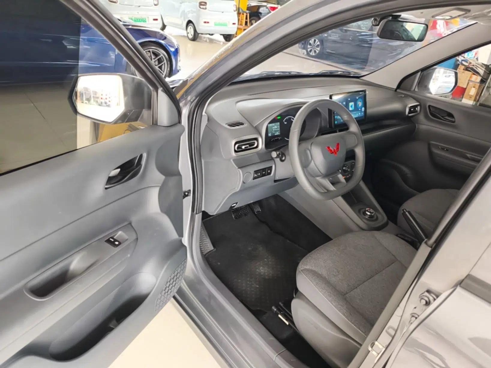 Wuling Hongguang New Energy 2024 All-Electric Model 300KM Practical Version — миниатюра 23