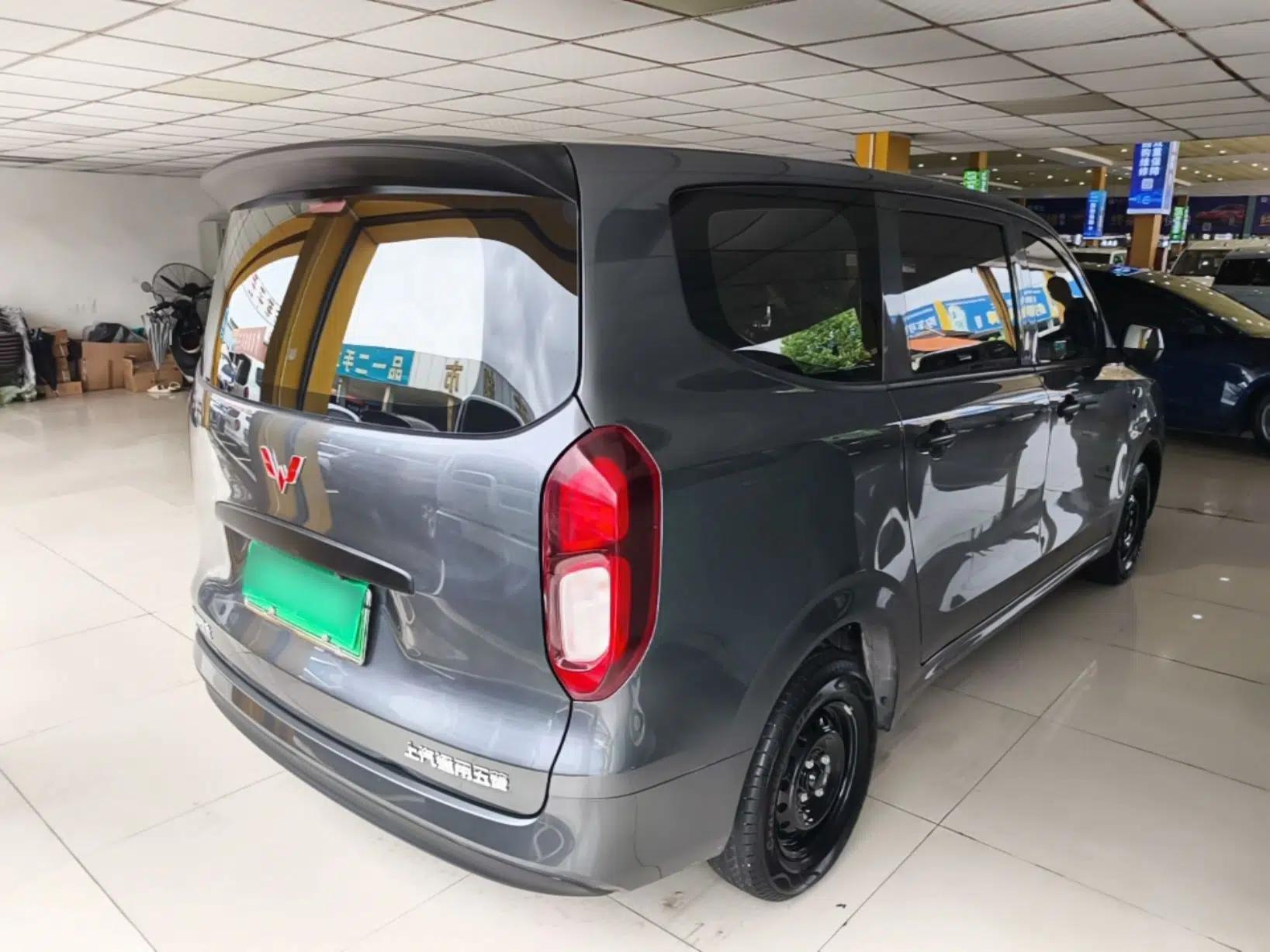 Wuling Hongguang New Energy 2024 All-Electric Model 300KM Practical Version — миниатюра 6