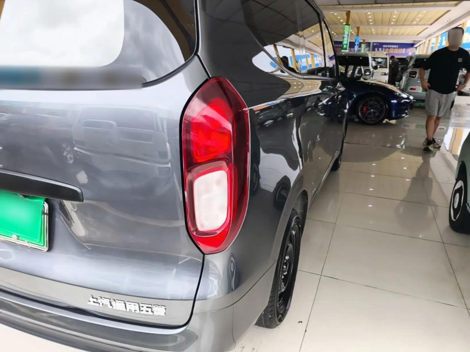 Wuling Hongguang New Energy 2024 All-Electric Model 300KM Practical Version — миниатюра 9