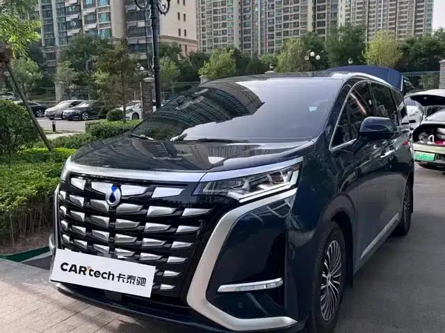 Denza D9 2022 DM-i 970 AWD Flagship Edition