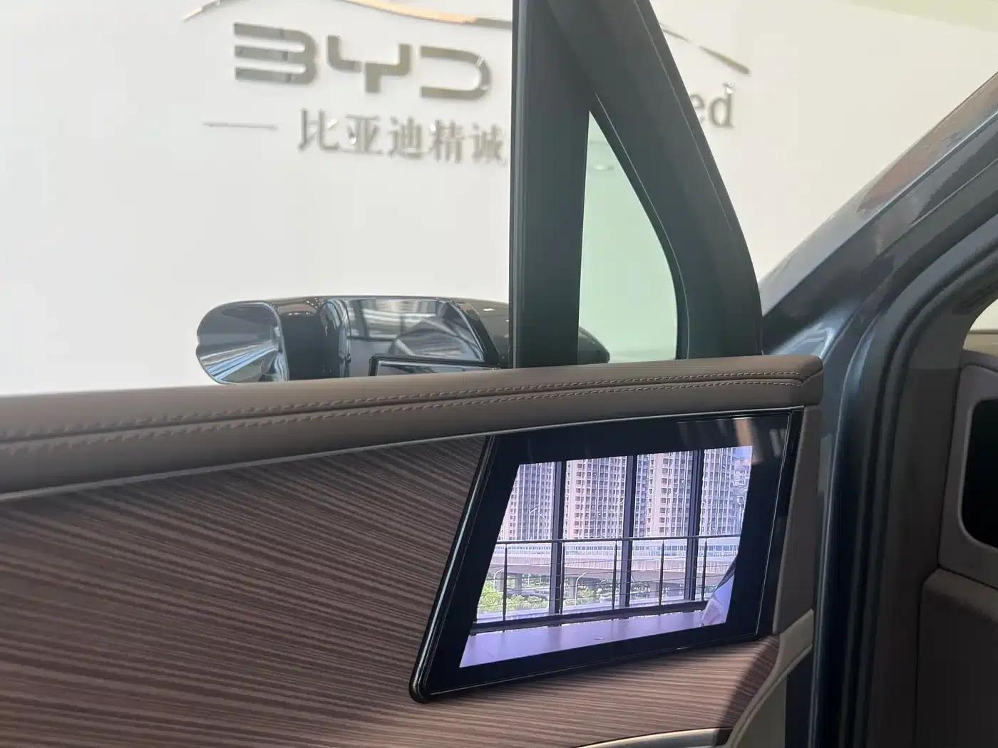 Denza N9 2025 Flagship Edition — миниатюра 11