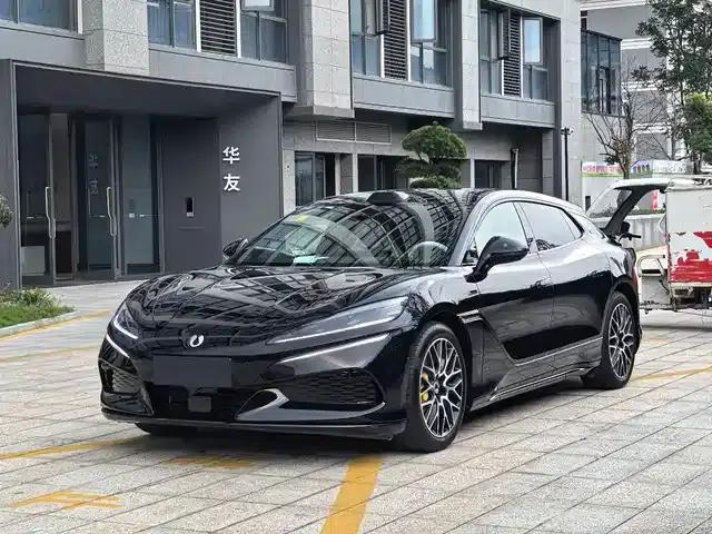 Denza Z9GT 2026 Flash Charge Premium Edition