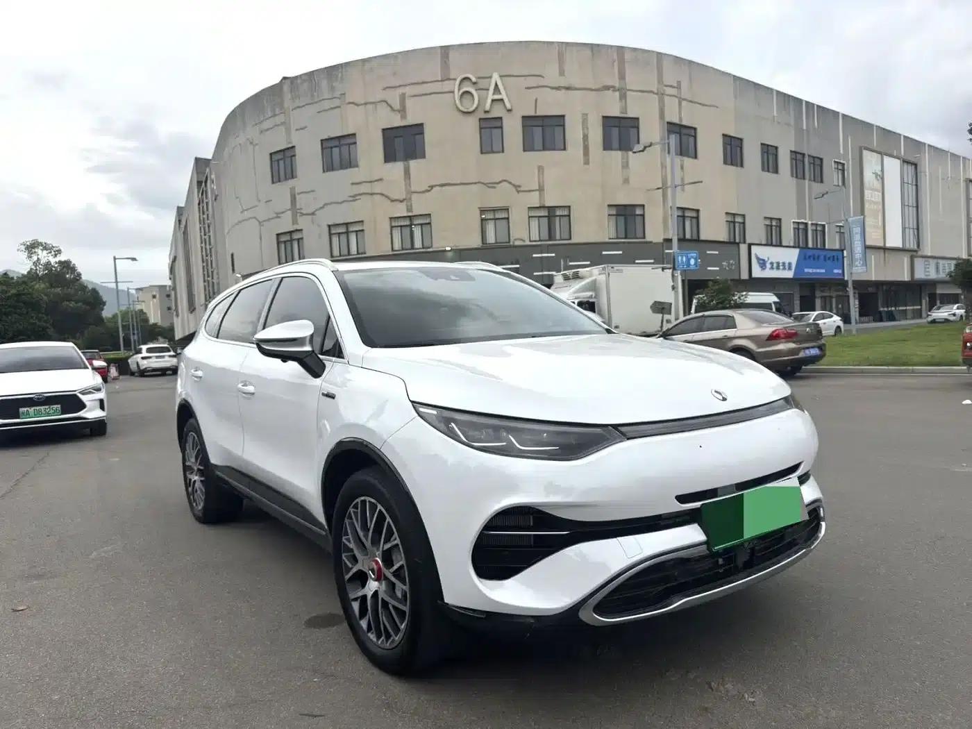 Denza X 2020 PHEV Classic Edition — миниатюра 2