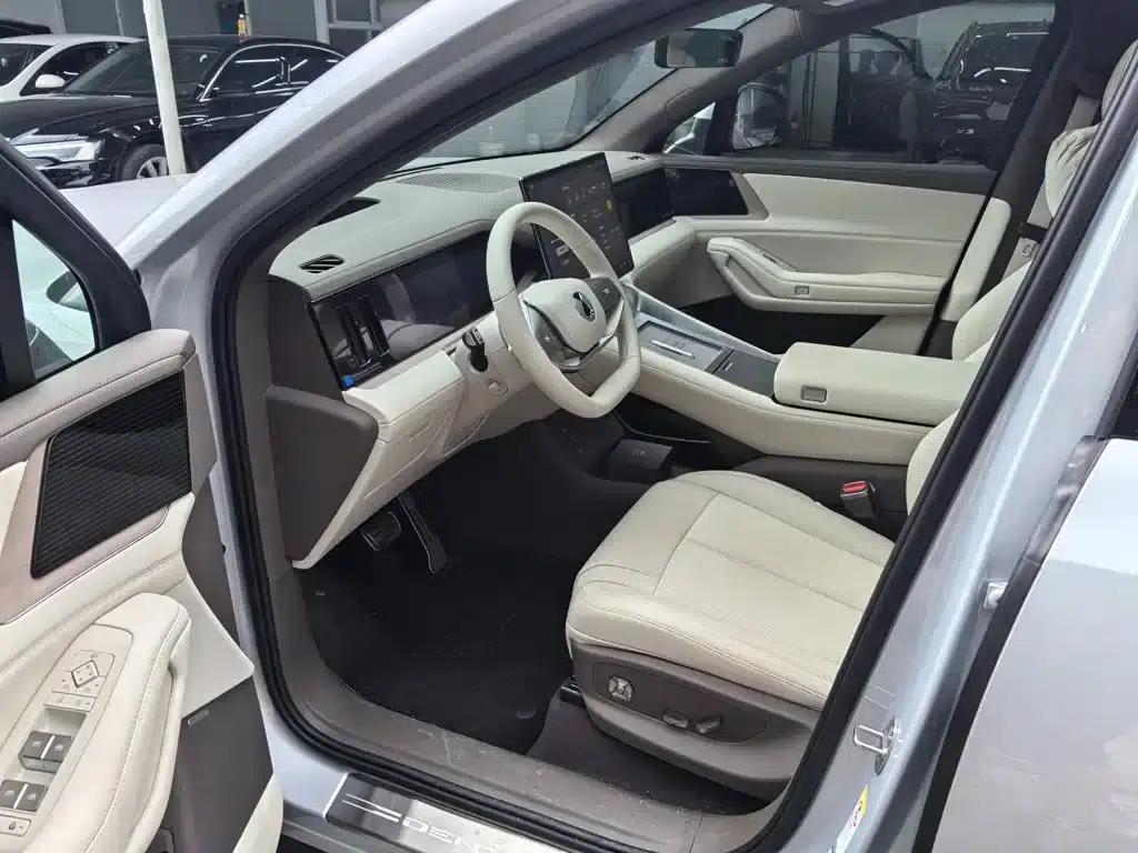 Denza N8L 2025 Flagship Edition — миниатюра 3