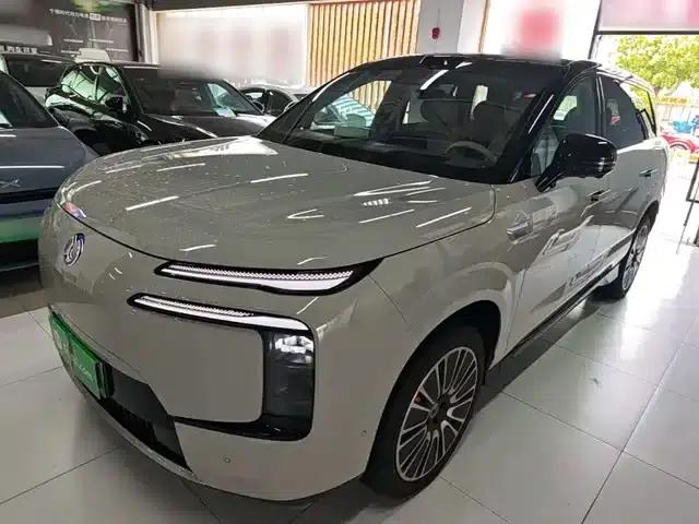 Denza N8L 2025 Flagship Edition