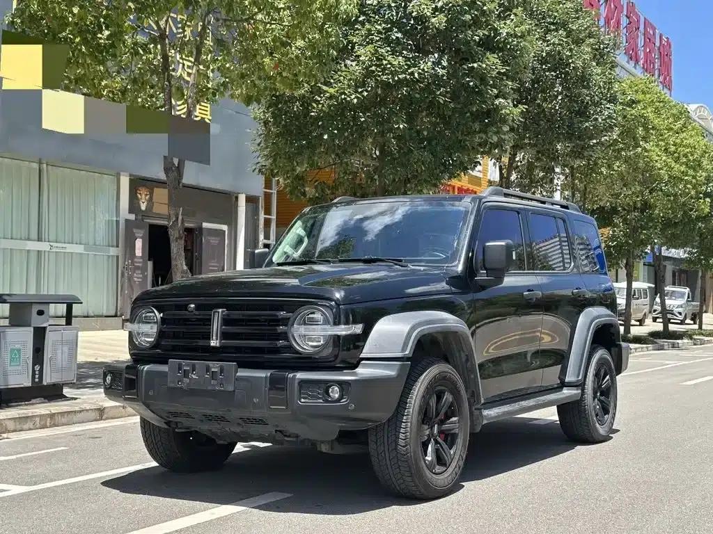 Tank 300 2021 Off-Road Edition 2.0T Challenger — миниатюра 1