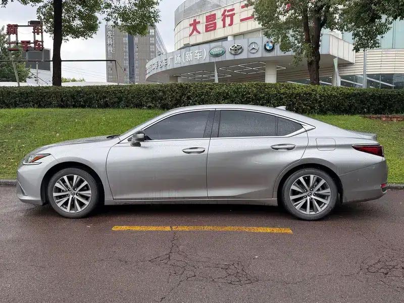 Lexus ES 2020 200 Premium Edition (China VI Emission Standard) — миниатюра 3