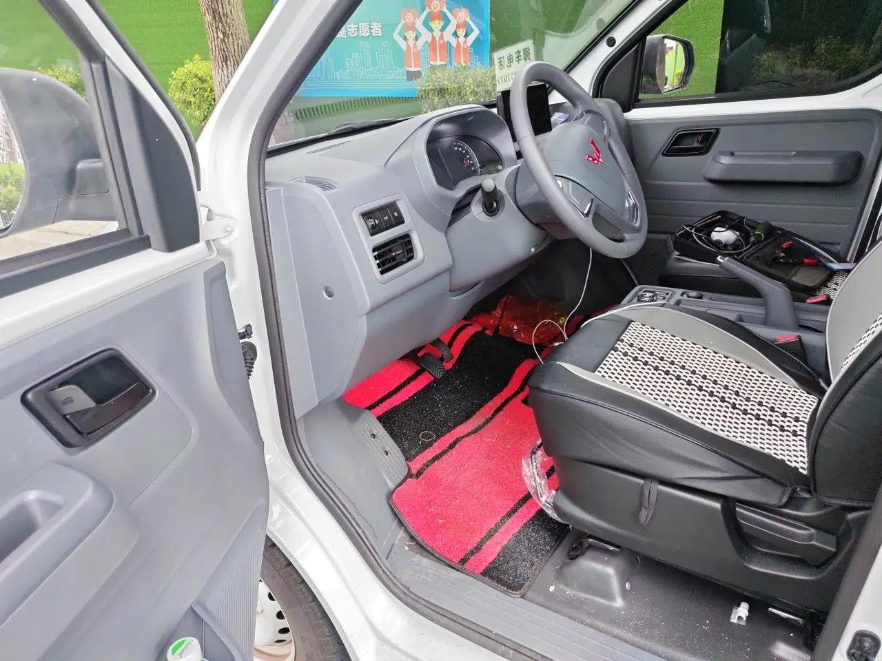 Wuling Yangguang 2026 Model, 330km Bus Comfort Edition — миниатюра 16