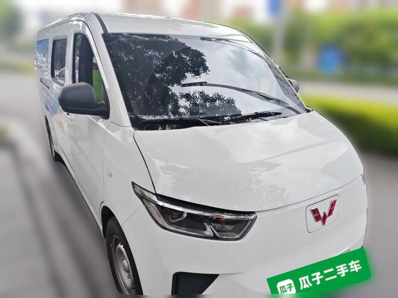 Wuling Yangguang 2026 Model, 330km Bus Comfort Edition — миниатюра 3