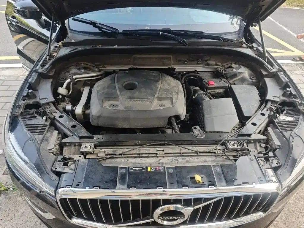 2021 Volvo XC60 T5 AWD Inscription Luxury Edition — миниатюра 21