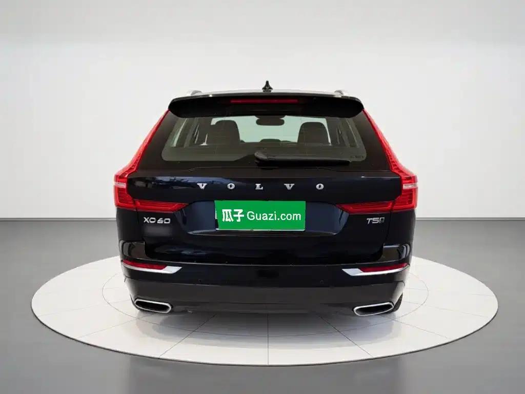 2021 Volvo XC60 T5 AWD Inscription Luxury Edition — миниатюра 5