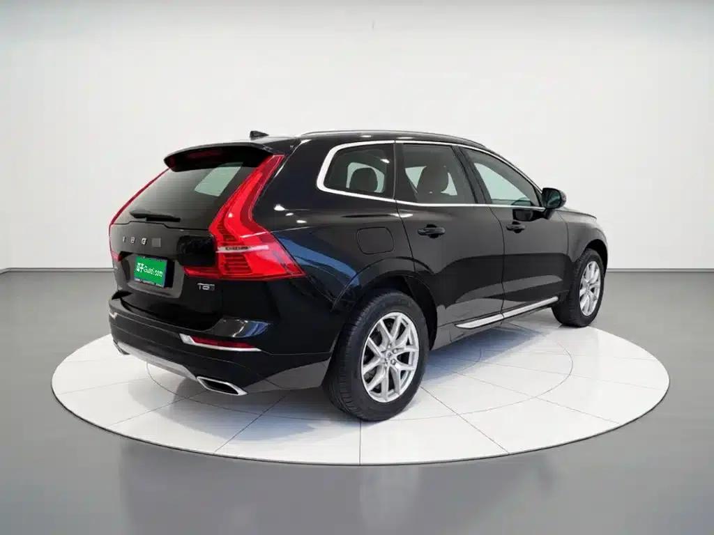 2021 Volvo XC60 T5 AWD Inscription Luxury Edition — миниатюра 6