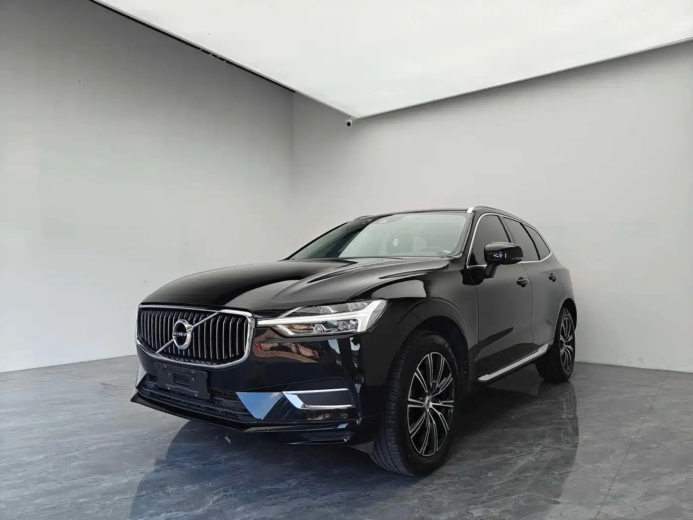 2020 Volvo XC60 T5 AWD Inscription Luxury Edition — миниатюра 1