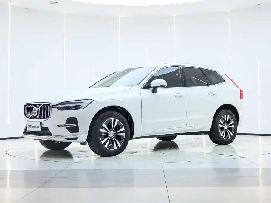 2025 Volvo XC60 B5 AWD Inscription Luxury Edition — миниатюра 1