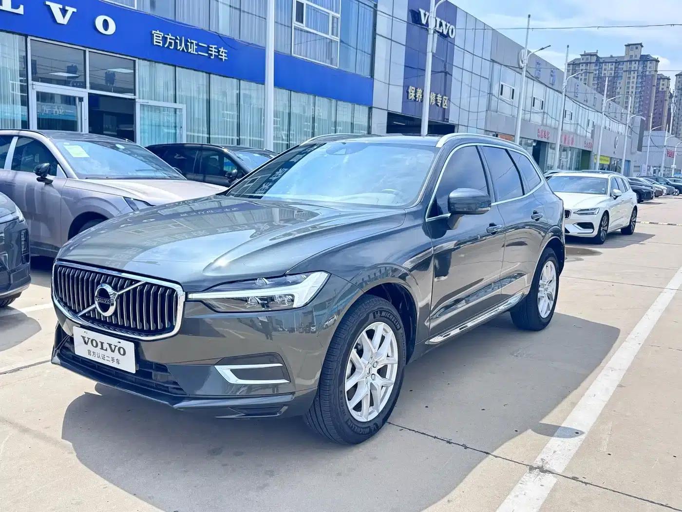 2021 Volvo XC60 T5 AWD Inscription Luxury Edition — миниатюра 1