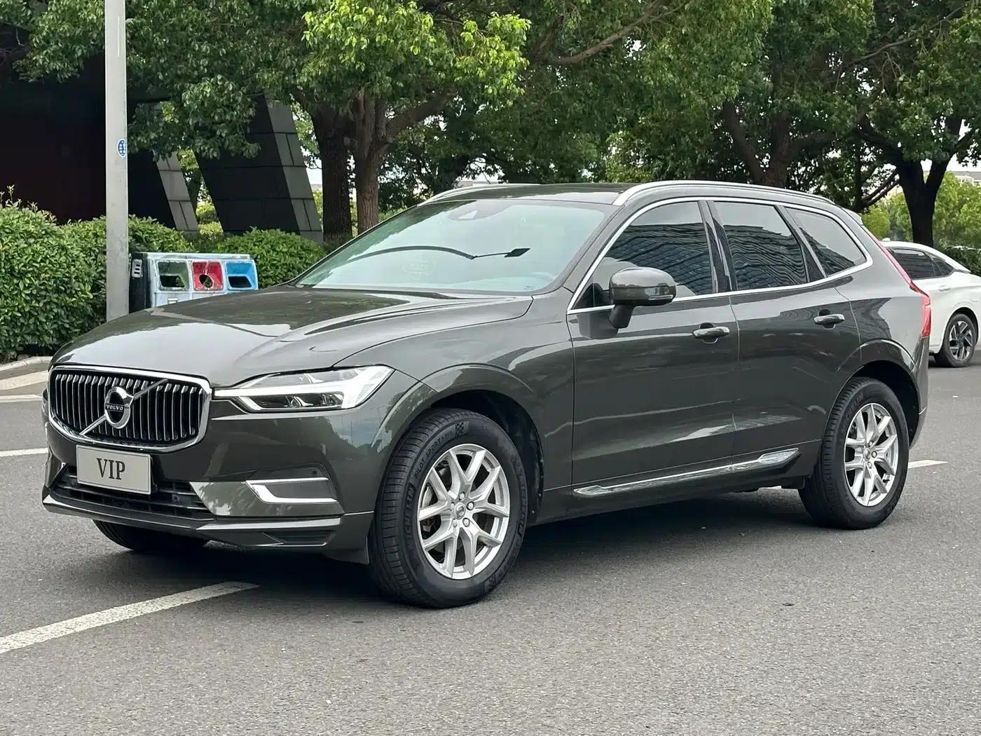 2021 Volvo XC60 T5 AWD Inscription Luxury Edition — миниатюра 1