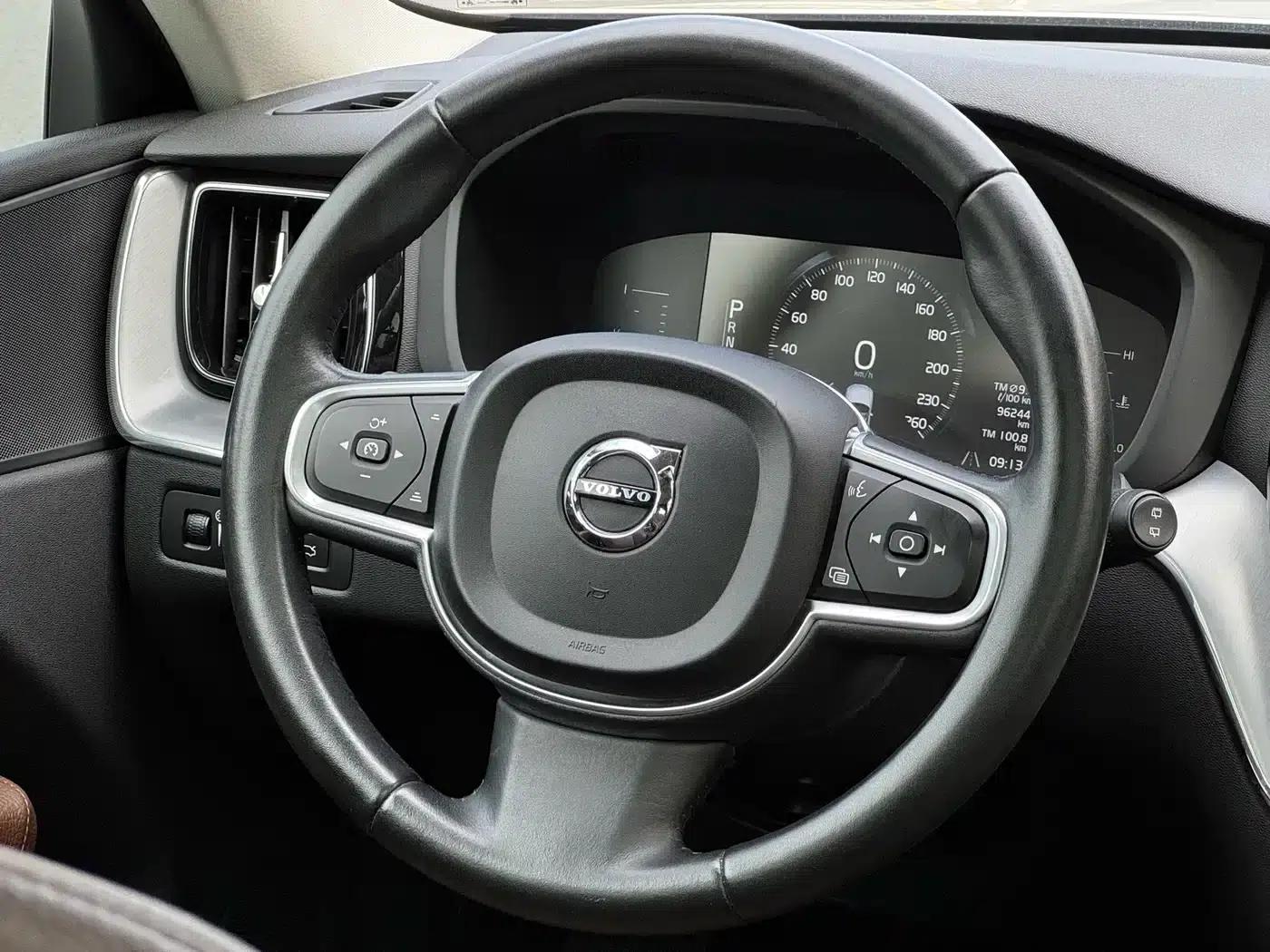 2018 Volvo XC60 T5 AWD Smart Edition — миниатюра 9