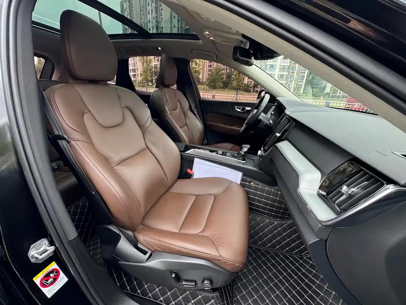 2020 Volvo XC60 T5 AWD Inscription Luxury Edition — миниатюра 13
