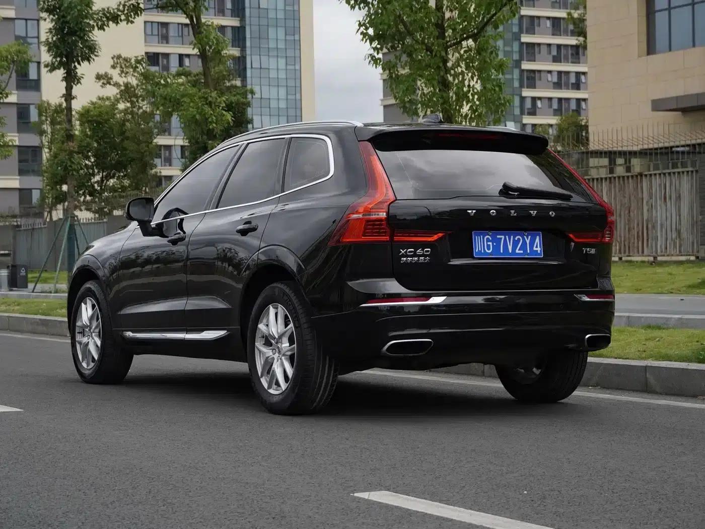 2020 Volvo XC60 T5 AWD Inscription Luxury Edition — миниатюра 18