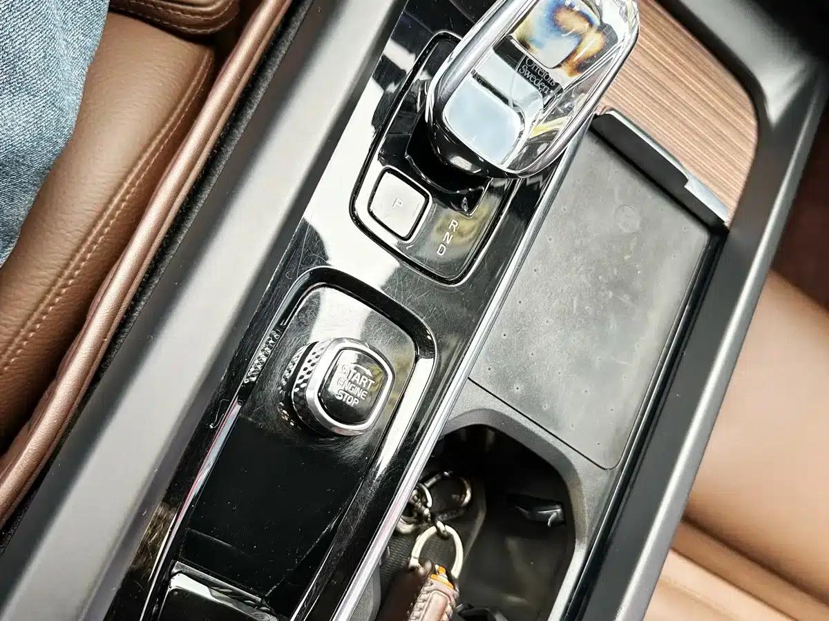 2023 Volvo XC60 B5 AWD Inscription Luxury Edition — миниатюра 15