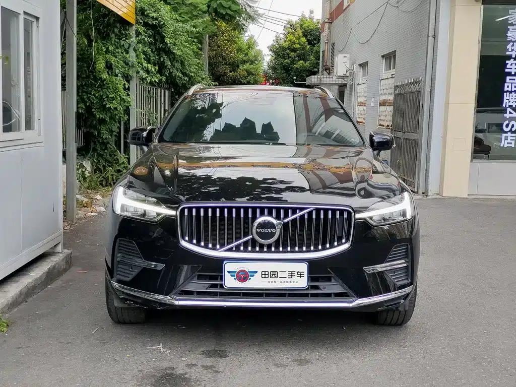 2022 Volvo XC60 B5 AWD Inscription Luxury Edition — миниатюра 2