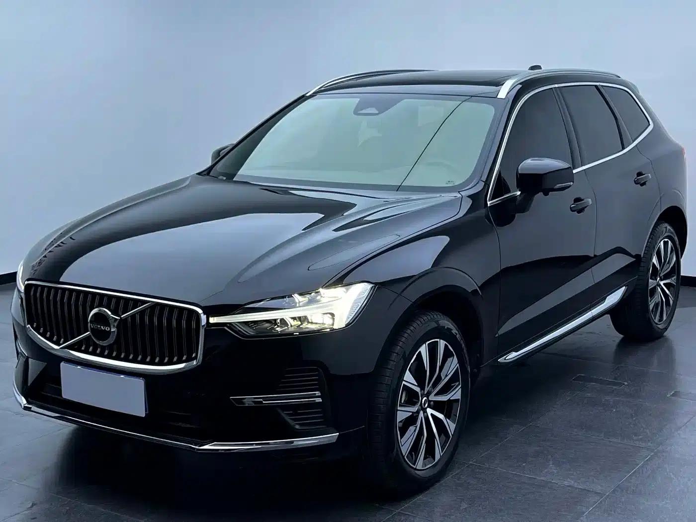 2025 Volvo XC60 B5 AWD Inscription Luxury Edition — миниатюра 1