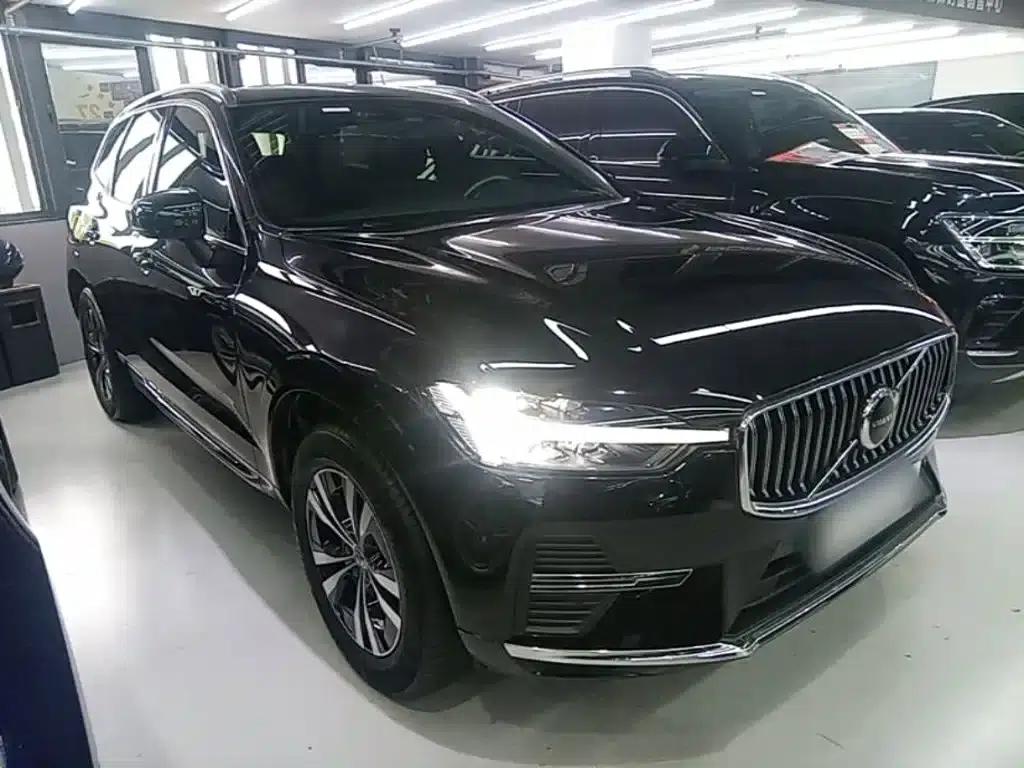 2024 Volvo XC60 B5 AWD Inscription Luxury Edition — миниатюра 4