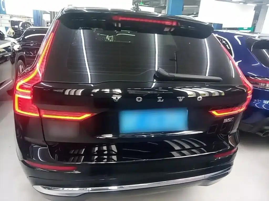2024 Volvo XC60 B5 AWD Inscription Luxury Edition — миниатюра 6