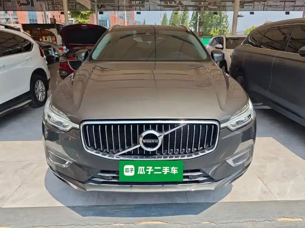 2020 Volvo XC60 T5 AWD Inscription Luxury Edition — миниатюра 3