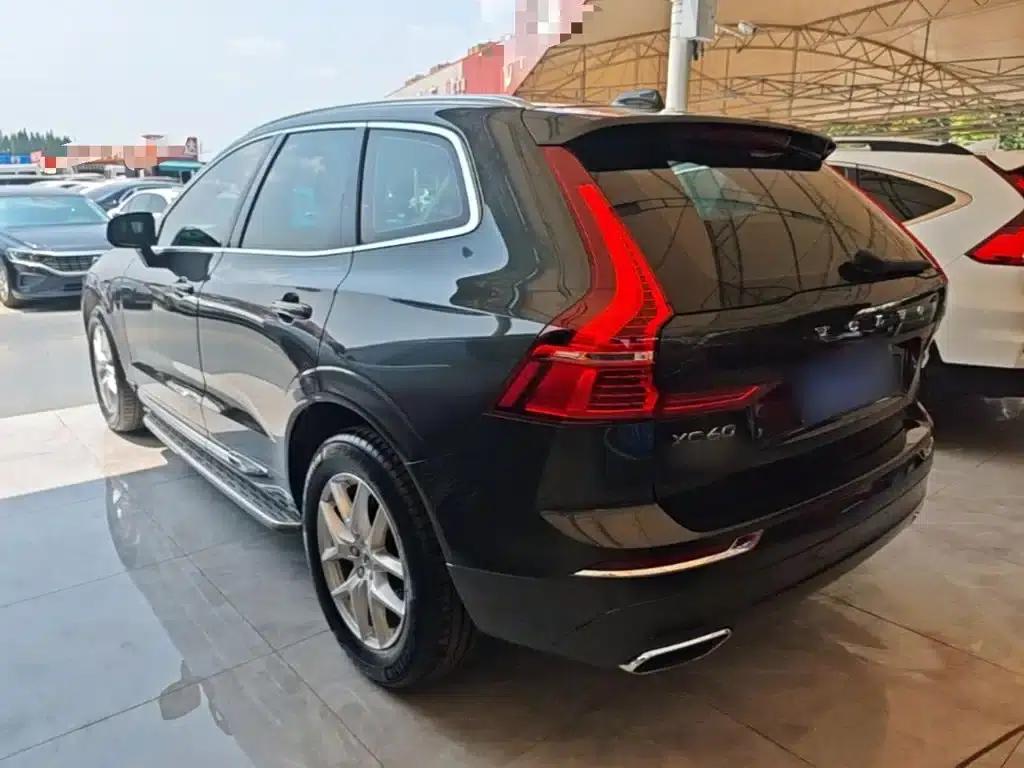 2020 Volvo XC60 T5 AWD Inscription Luxury Edition — миниатюра 23