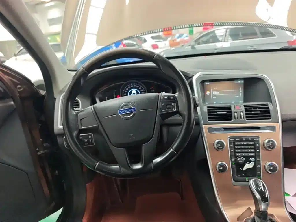 2015 Volvo XC60 T5 Smart Edition — миниатюра 11