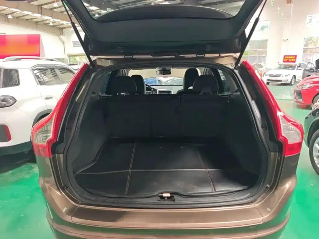 2015 Volvo XC60 T5 Smart Edition — миниатюра 19