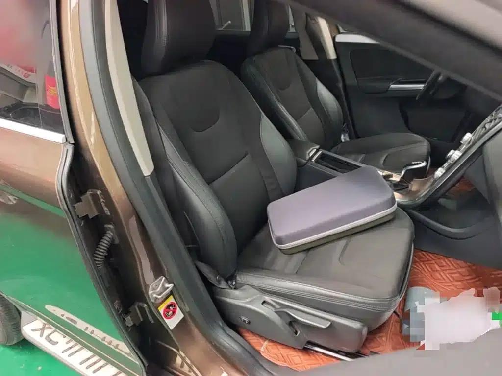 2015 Volvo XC60 T5 Smart Edition — миниатюра 25